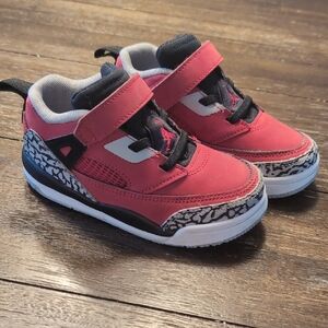 Toddler Jordan Spizike